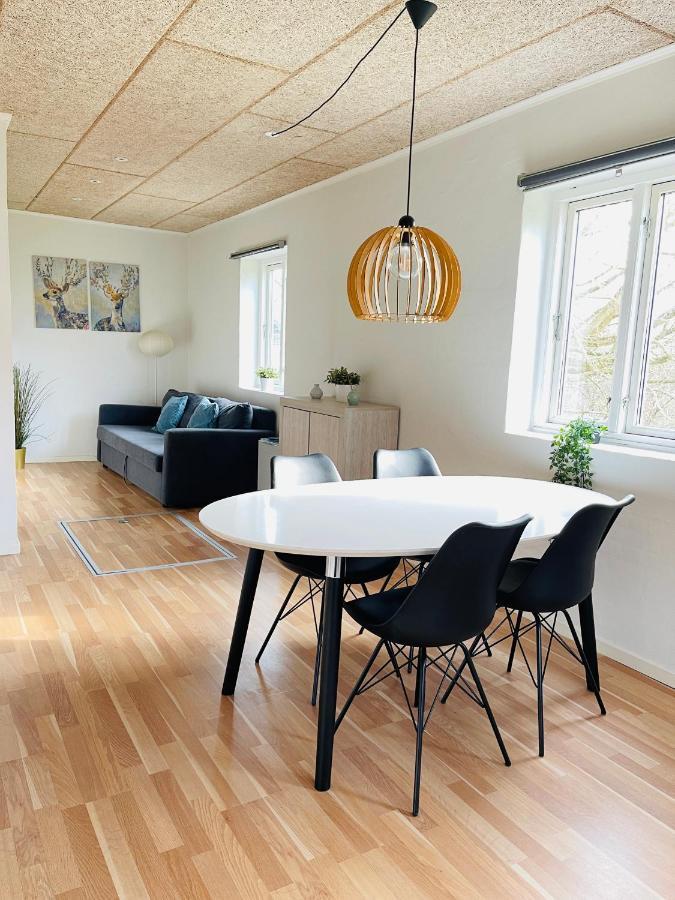 Aday - Nice And Cozy Place Aalborg Bagian luar foto